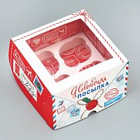 Коробка для капкейков на 4 шт. 160*160*100 мм с окном (новогодняя посылка)